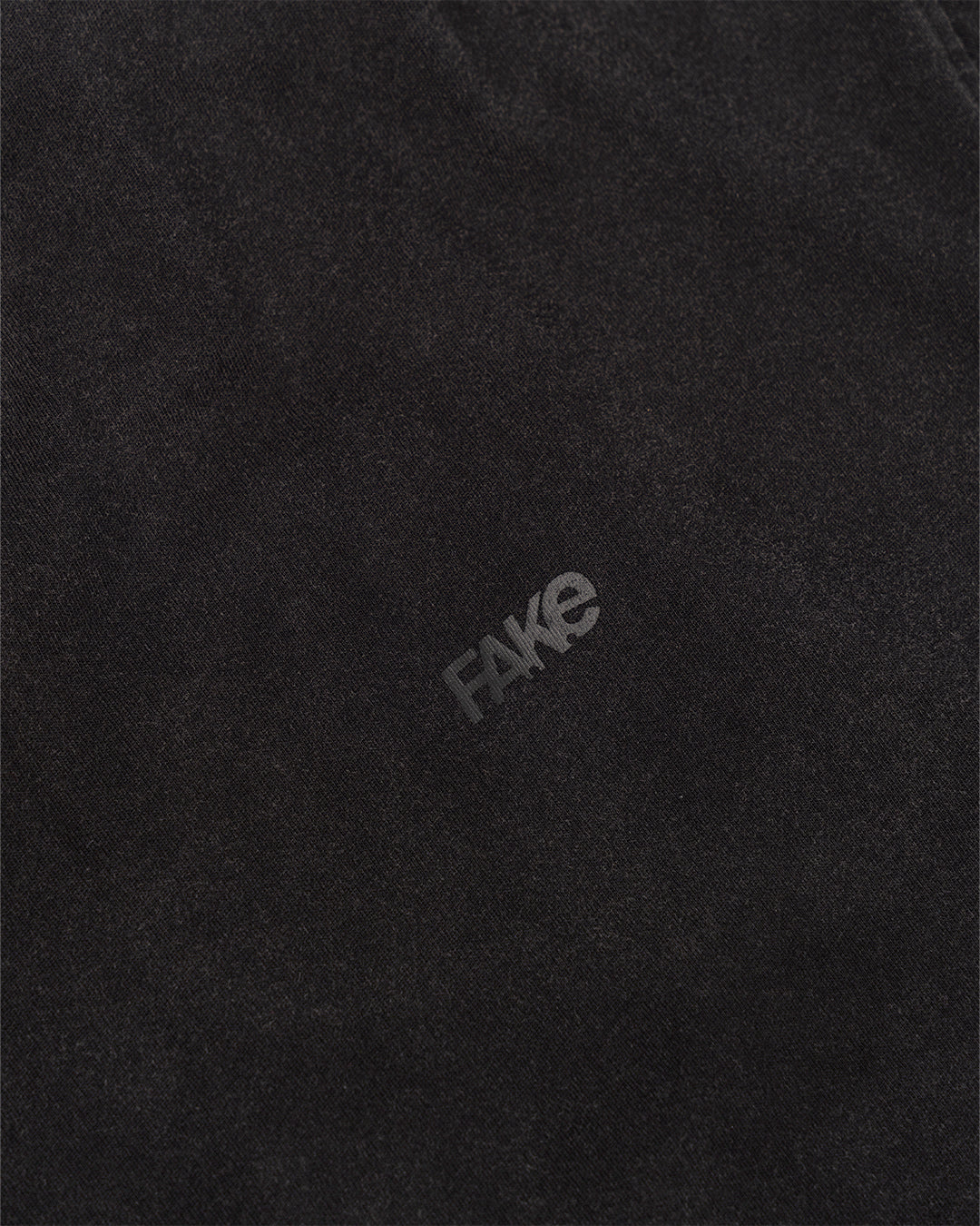 FAKE VINTAGE